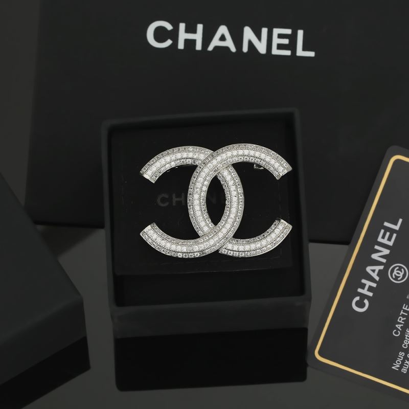 Chanel Brooches - Click Image to Close